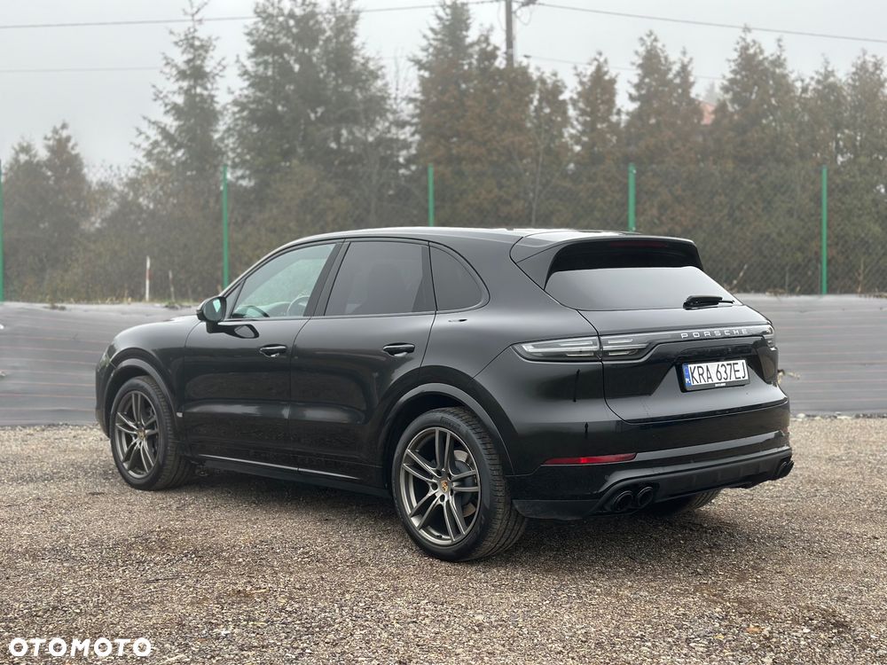 Porsche Cayenne - 7