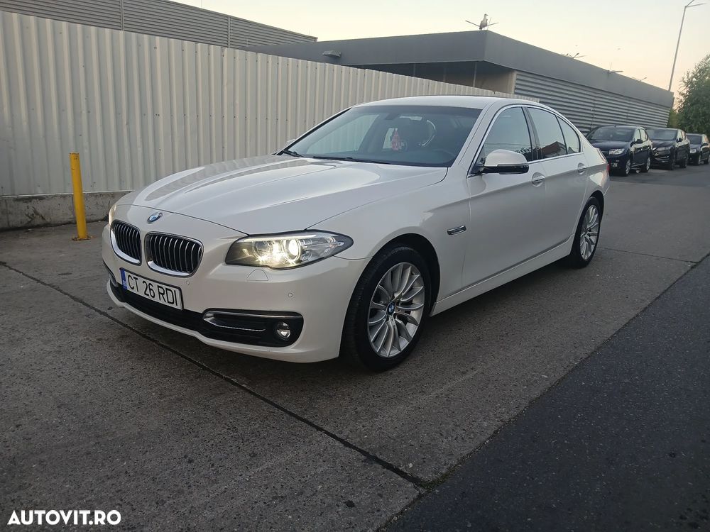BMW Seria 5 520d Aut. Luxury Line - 1