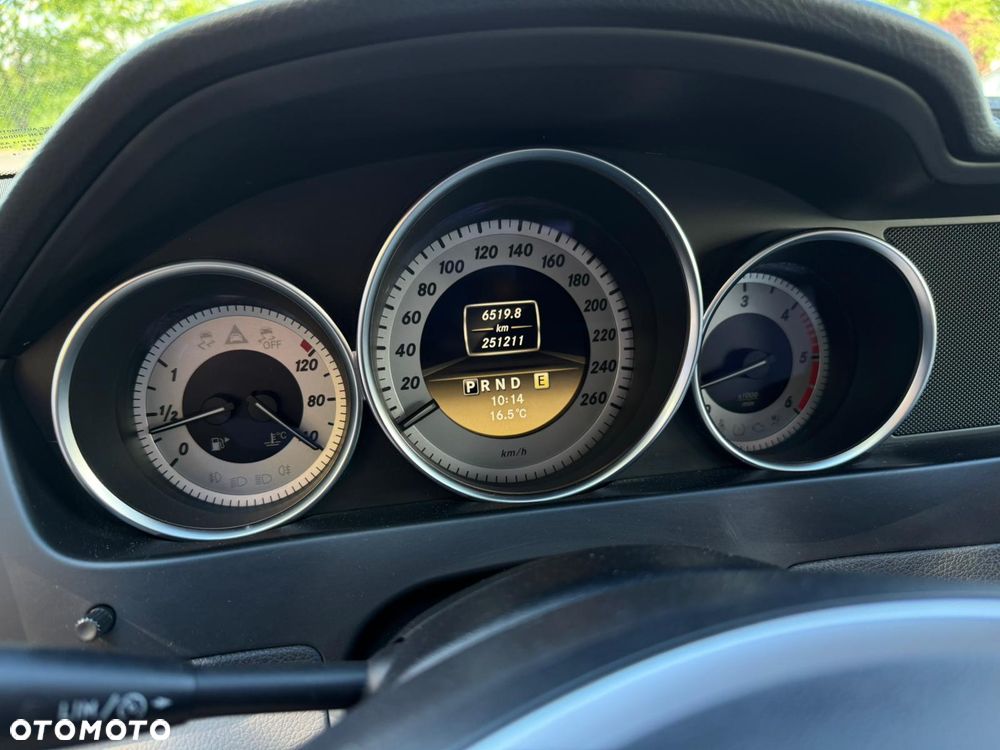 Mercedes-Benz Klasa C 350 CDI DPF 4Matic 7G-TRONIC BlueEFFICIENCY Avantgarde - 11