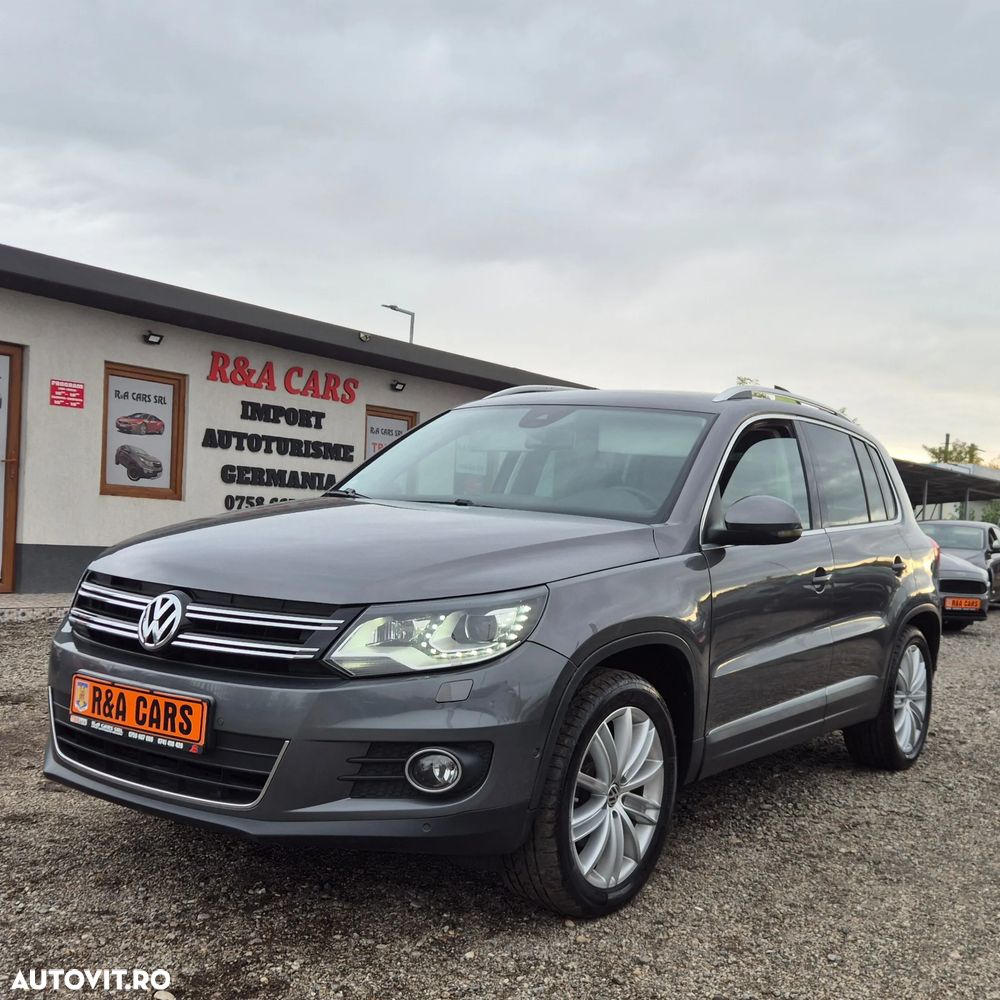 Volkswagen Tiguan 2.0 TDI 4Motion DSG Sport & Style - 9