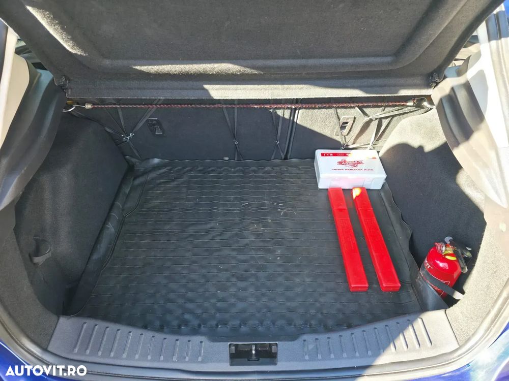 Ford Focus 1.5 TDCi ECOnetic 88g Start-Stopp-System Business - 8