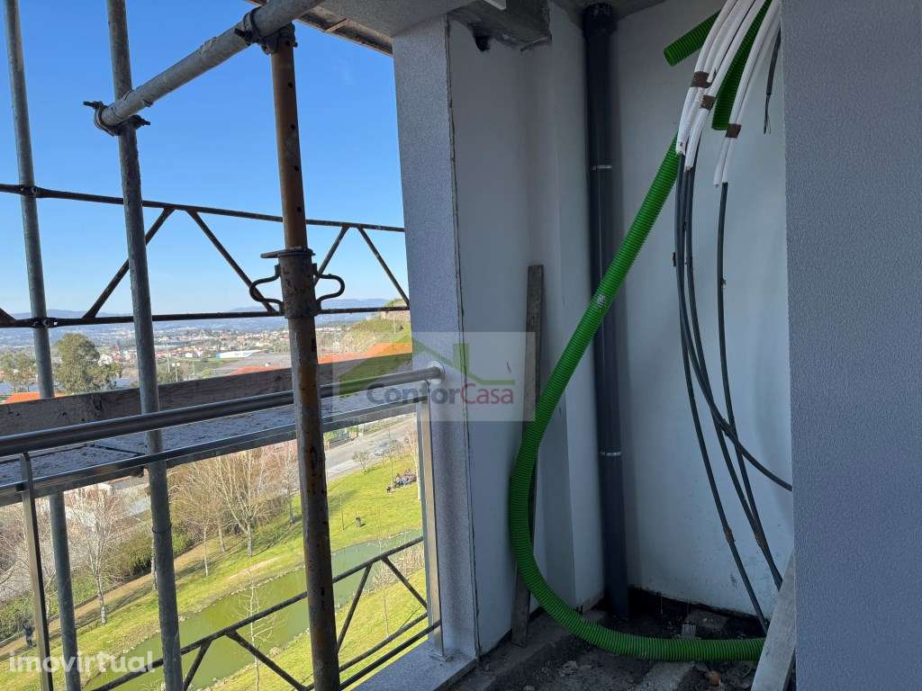 Apartamento T2 em Construção com Varanda e Garagem - Braga Centro - Grande imagem: 5/13