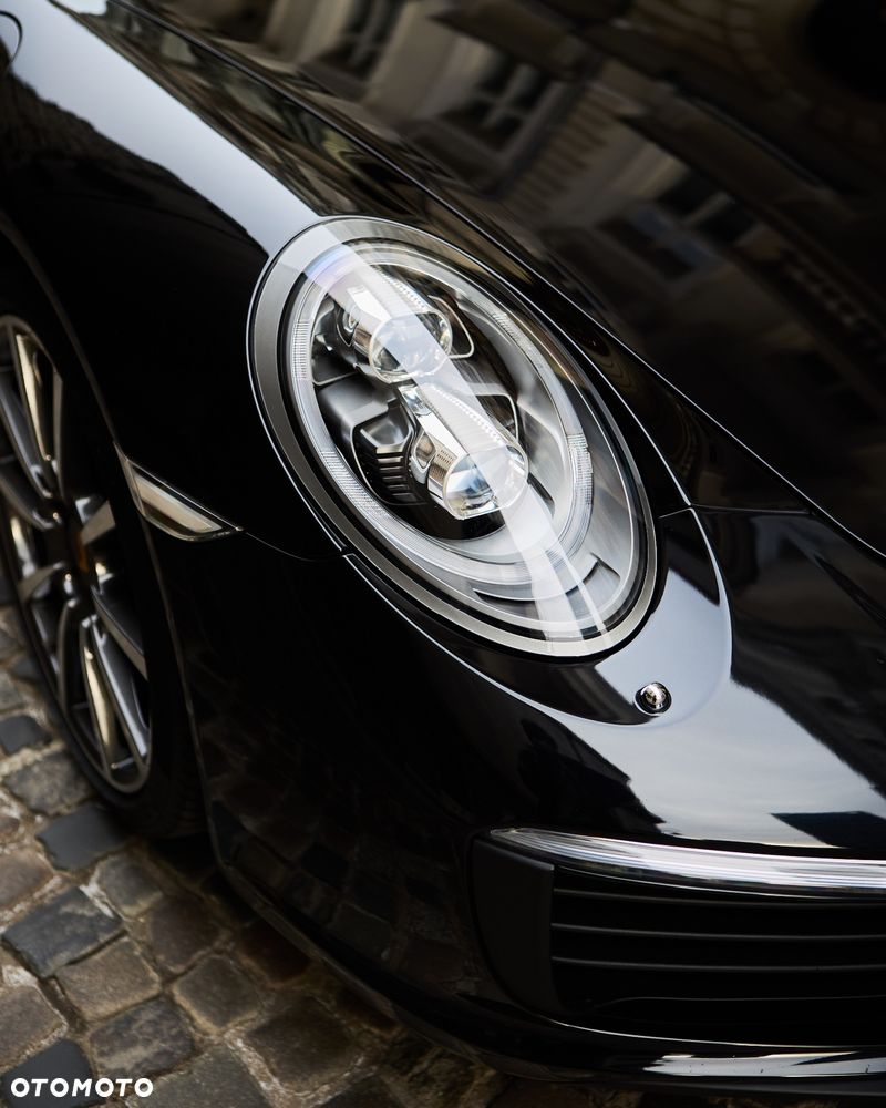Porsche 911 Carrera S PDK - 11