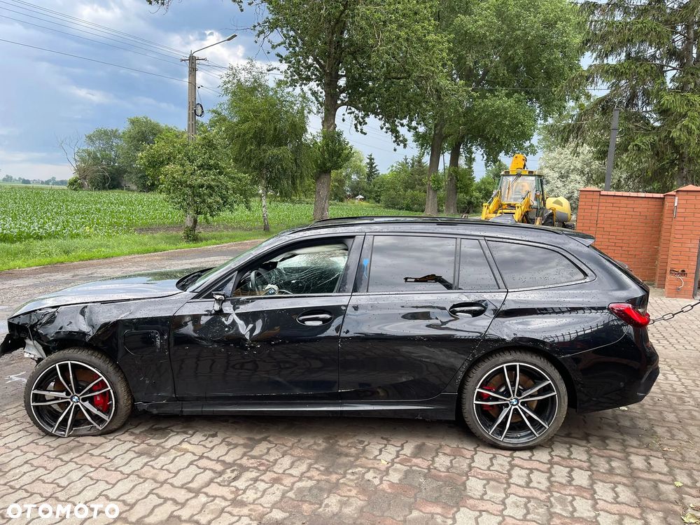 BMW Seria 3 330e M Sport sport - 27