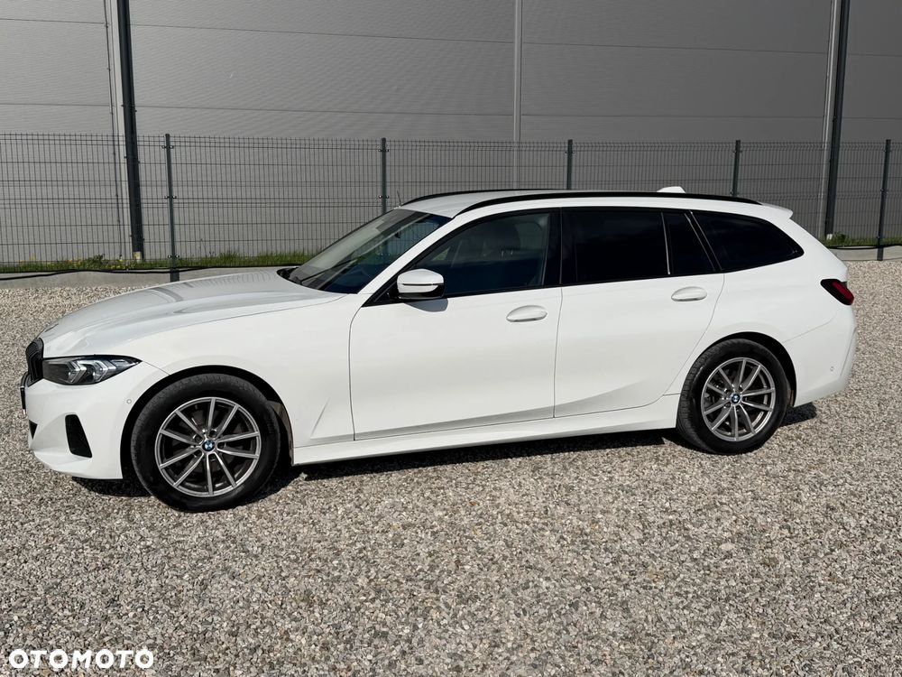 BMW Seria 3 320d xDrive mHEV - 2