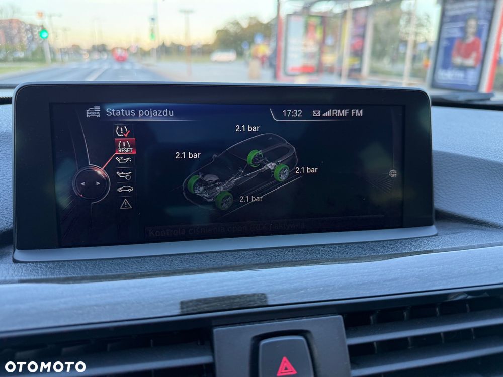 BMW Seria 3 - 35