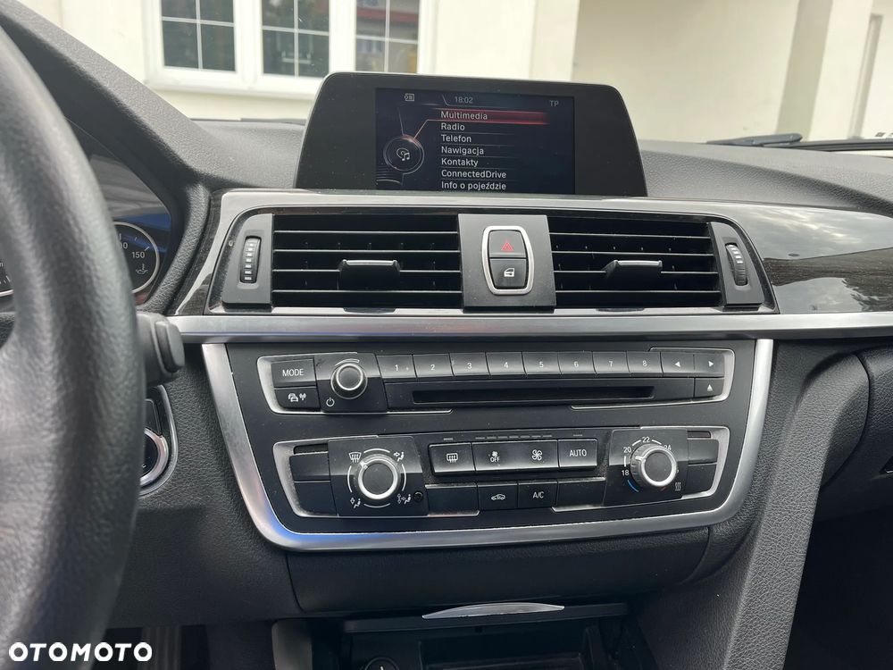 BMW Seria 3 316d Luxury Line - 12