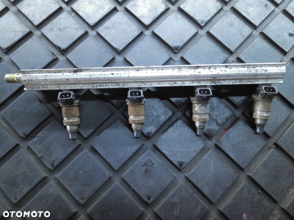 HONDA LISTWA WTRYSKOWA WTRYSKIWACZE KEIHIN - 1
