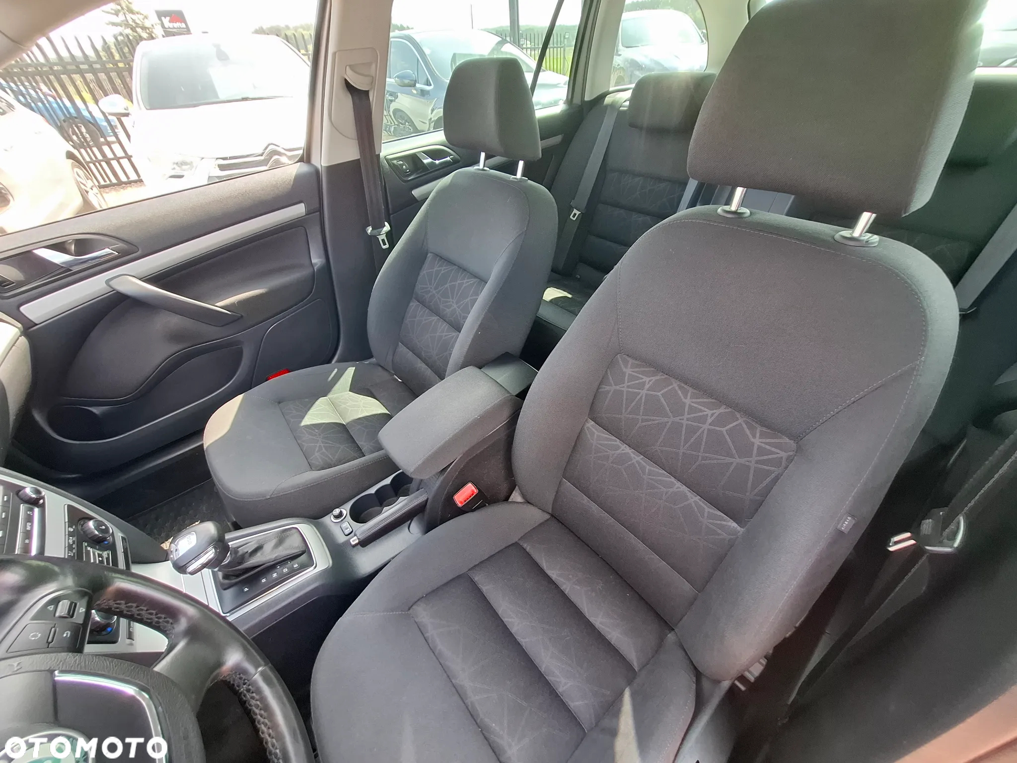 Skoda Octavia 1.4 TSI Family DSG - 13