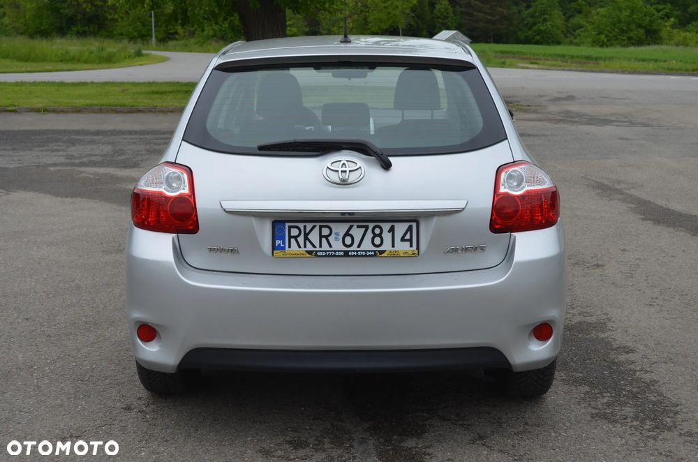 Toyota Auris 1.6 2010 - 5