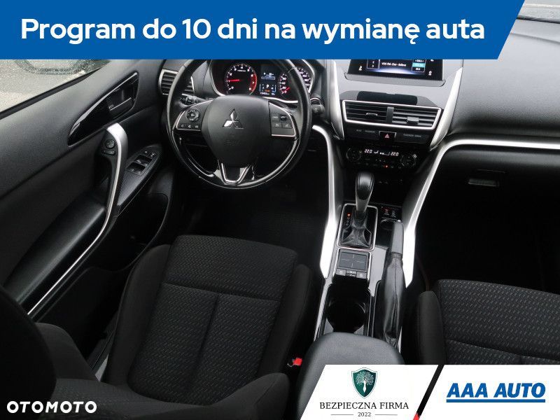 Mitsubishi Eclipse Cross - 8
