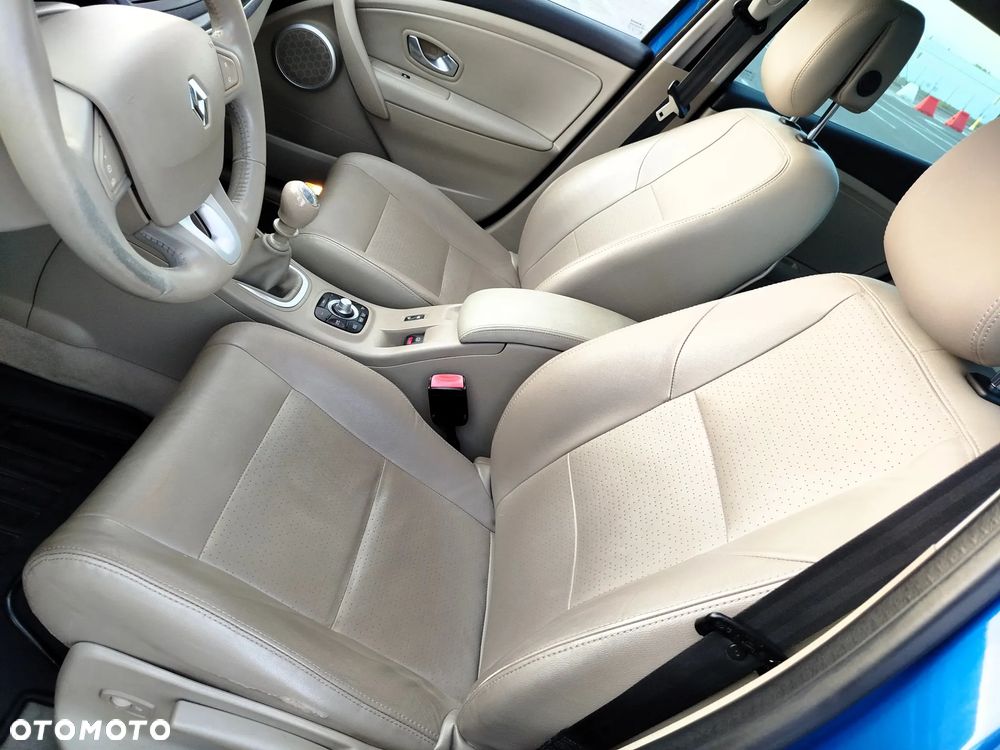 Renault Megane 1.9 dCi FAP Privilege - 24