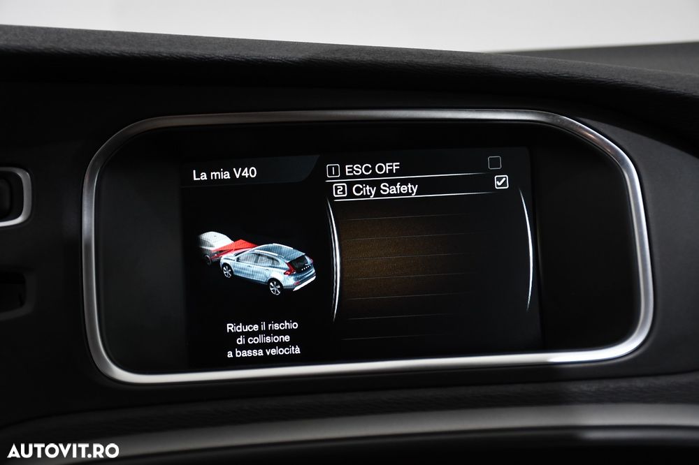 Volvo V40 - 21