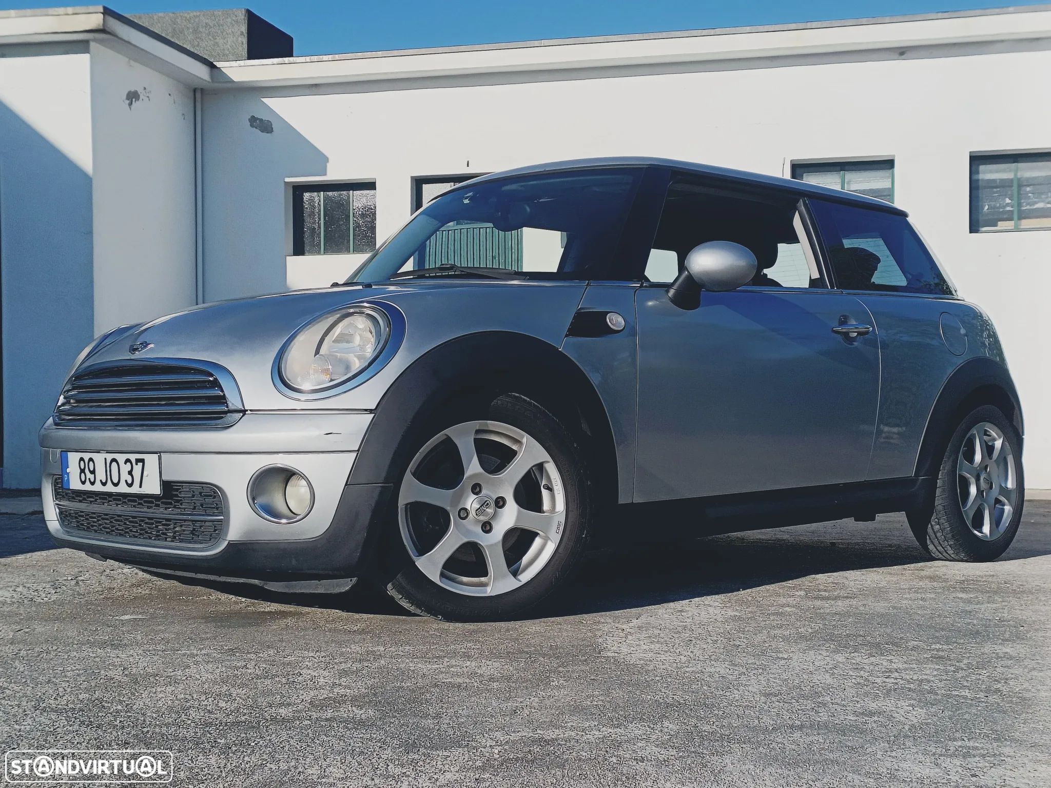 MINI 3 Portas Cooper D - 1