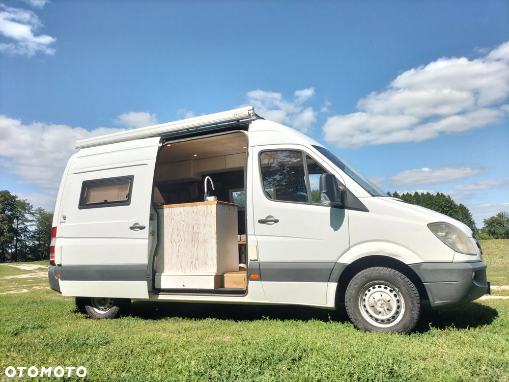 Mercedes-Benz Sprinter - 12