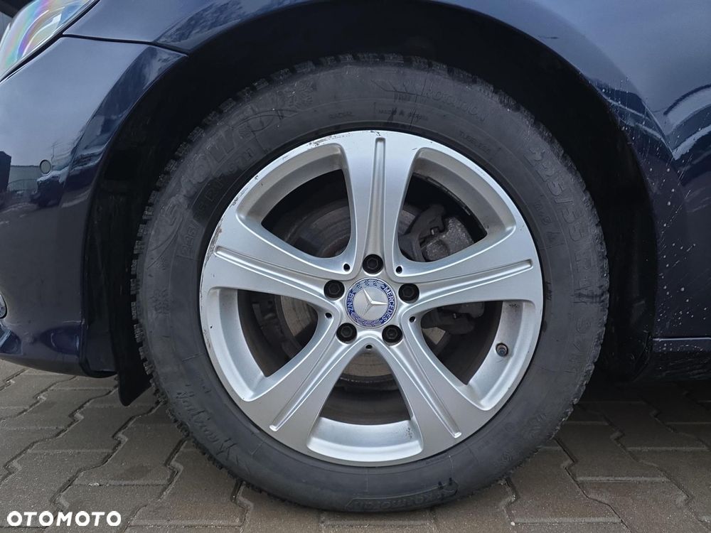 Mercedes-Benz Klasa E 200 d 9G-TRONIC - 9