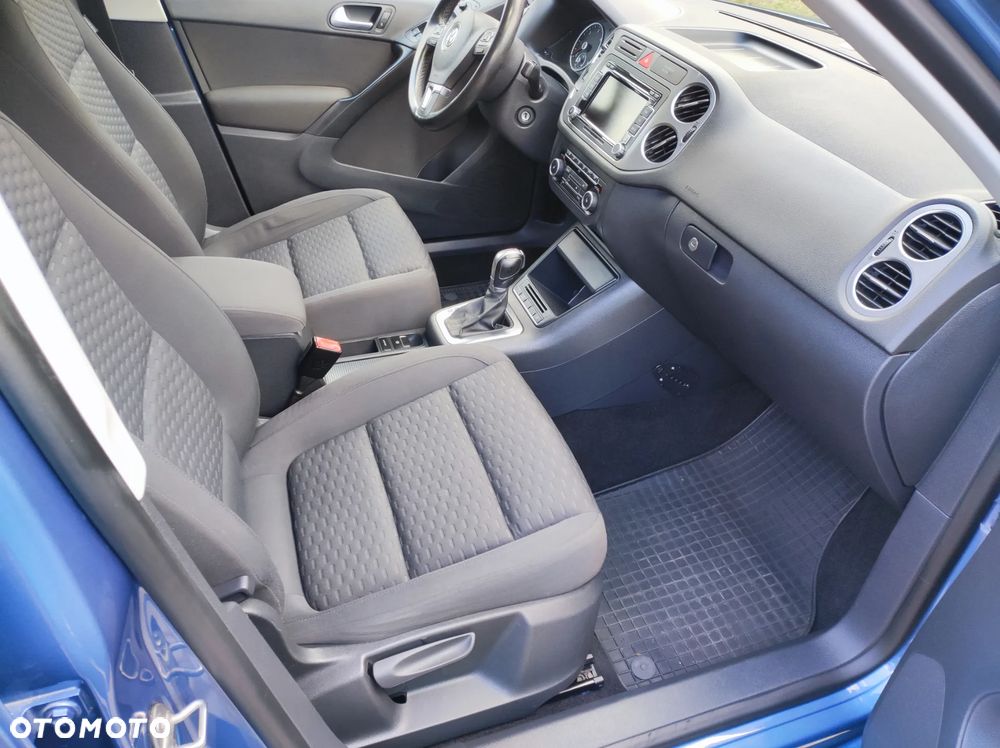 Volkswagen Jetta 2.0 TDI Highline DSG - 15