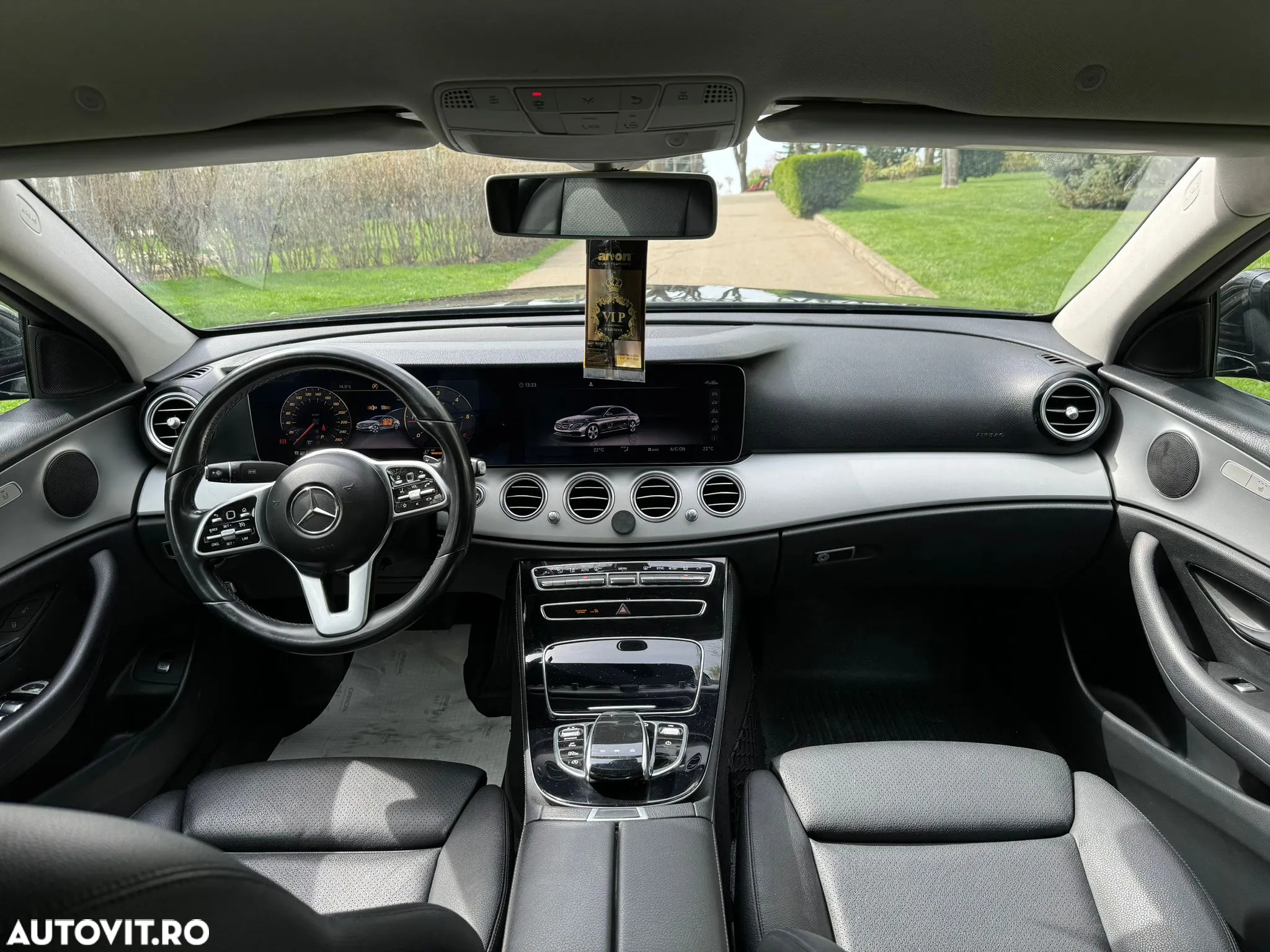 Mercedes-Benz E 200 d T 9G-TRONIC Avantgarde - 19