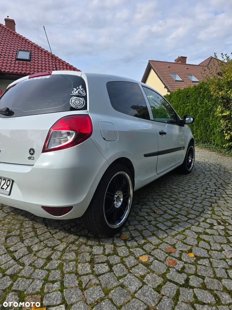Renault Clio - 3