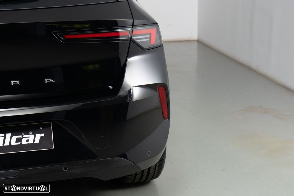 Opel Astra 1.2 T Edition Aut. - 16