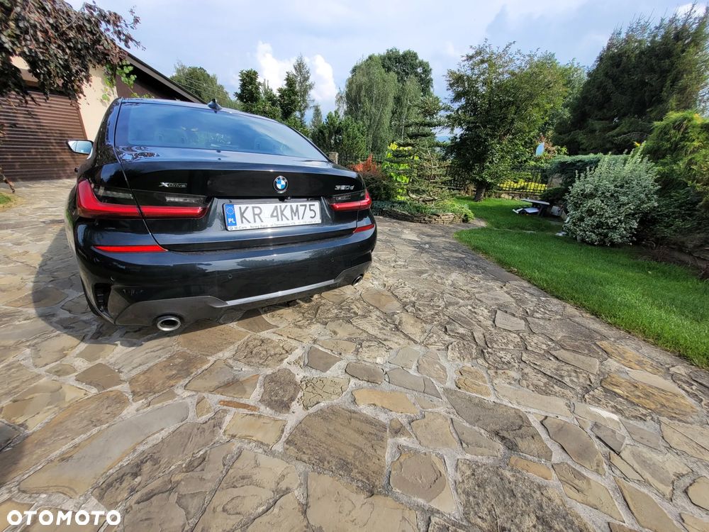 BMW Seria 3 320d M Sport - 3