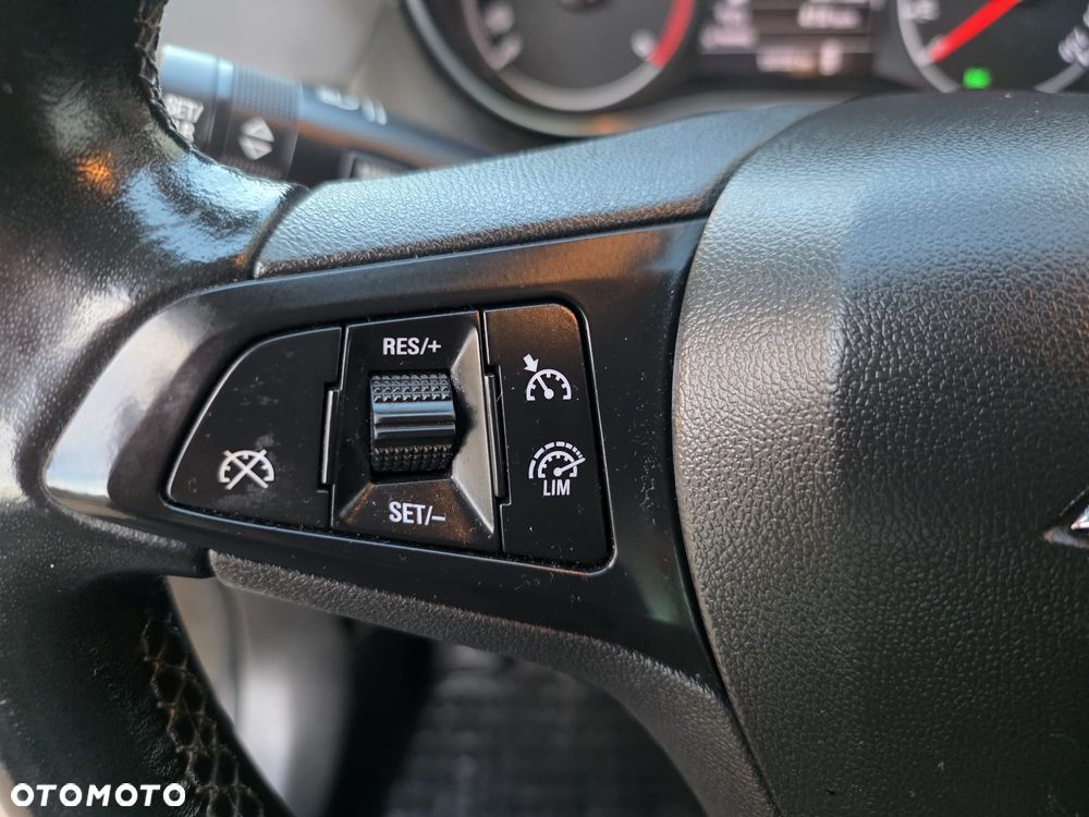 Opel Zafira 2.0 D (CDTI ecoFLEX) Start/Stop Active - 18