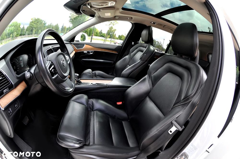 Volvo XC 90 D5 AWD Geartronic Inscription - 23