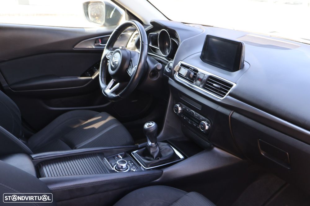 Mazda 3 Hatchback 1.5 Sky-D Excellence Navi - 5