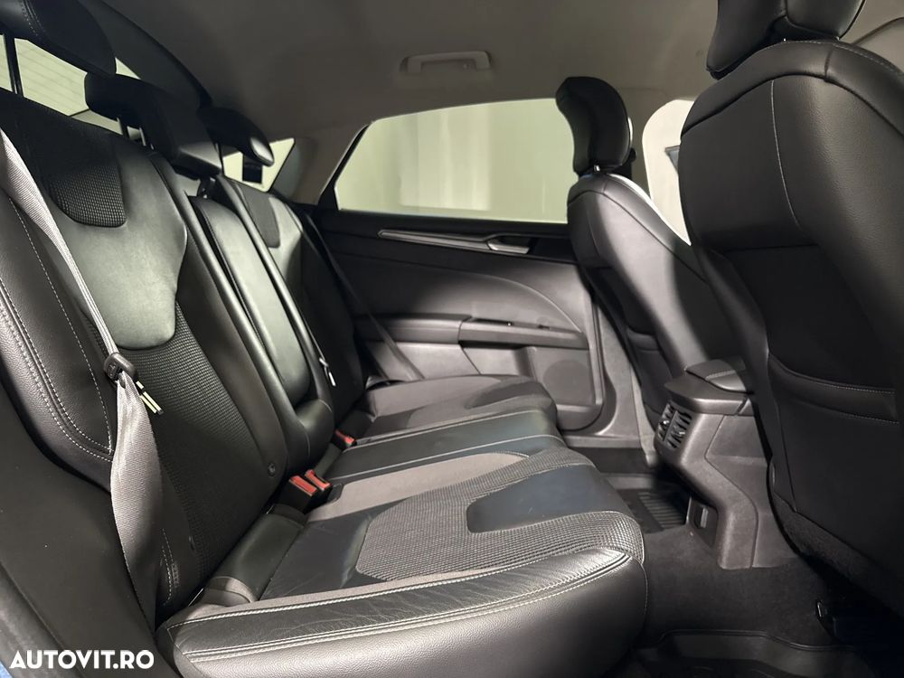 Ford Mondeo - 13