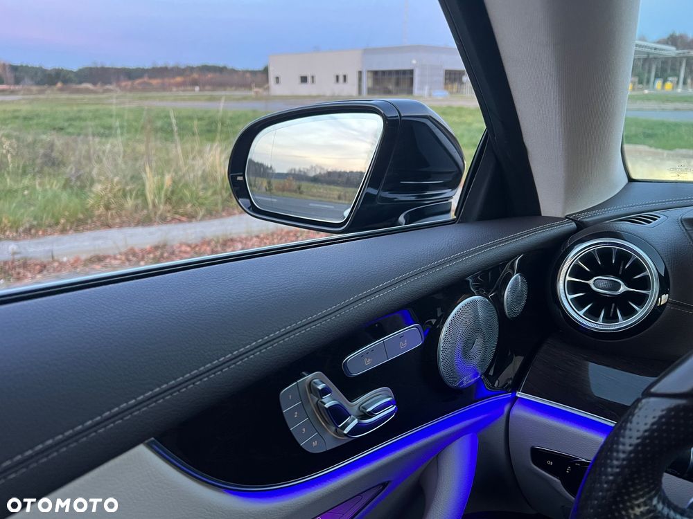 Mercedes-Benz Klasa E 220 d Coupe 4-Matic 9G-TRONIC - 18