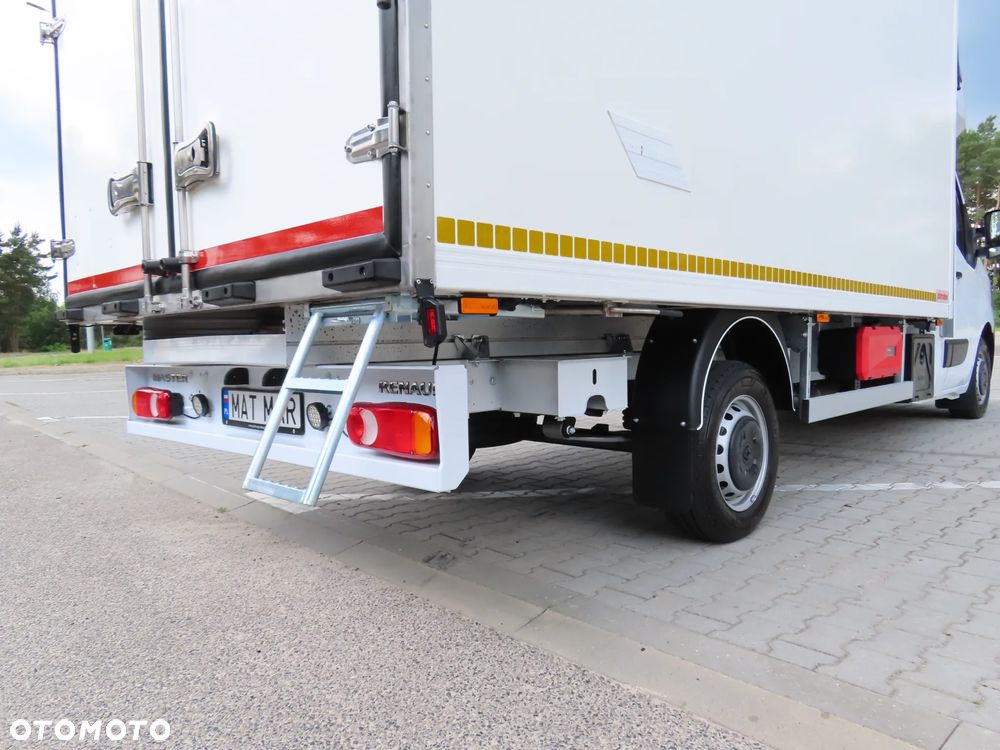 Renault Master 2.3 dCi 163 Km WZMACNIANY Chłodnia -20*C + 30*C Z Izoterma 4.20 Cm 8 Euro Palet Zasilanie V230 Funkcja Grzania Kabina Sypialniana WEBASTO Stan Jak NOWY - 14