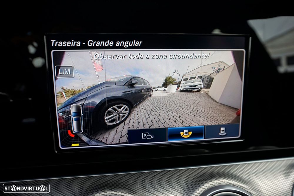 Mercedes-Benz E 220 d AMG designo - 33