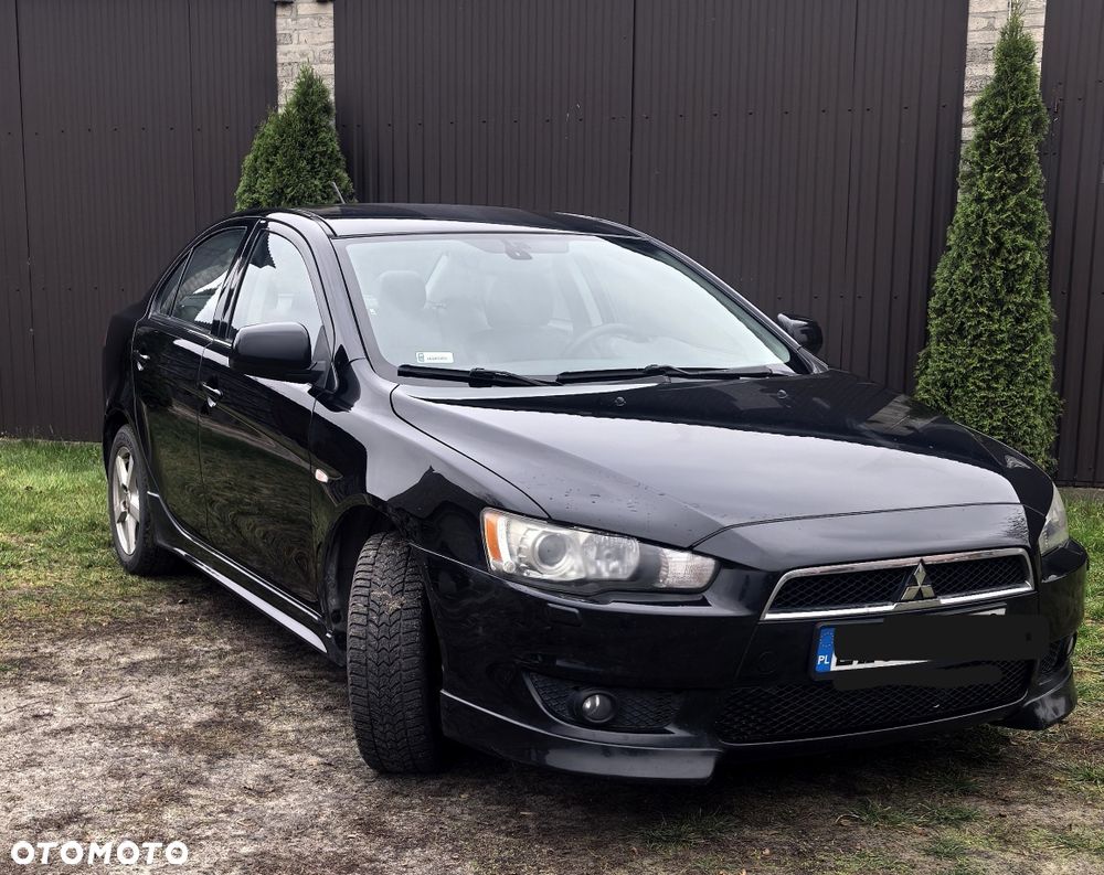 Mitsubishi Lancer - 2