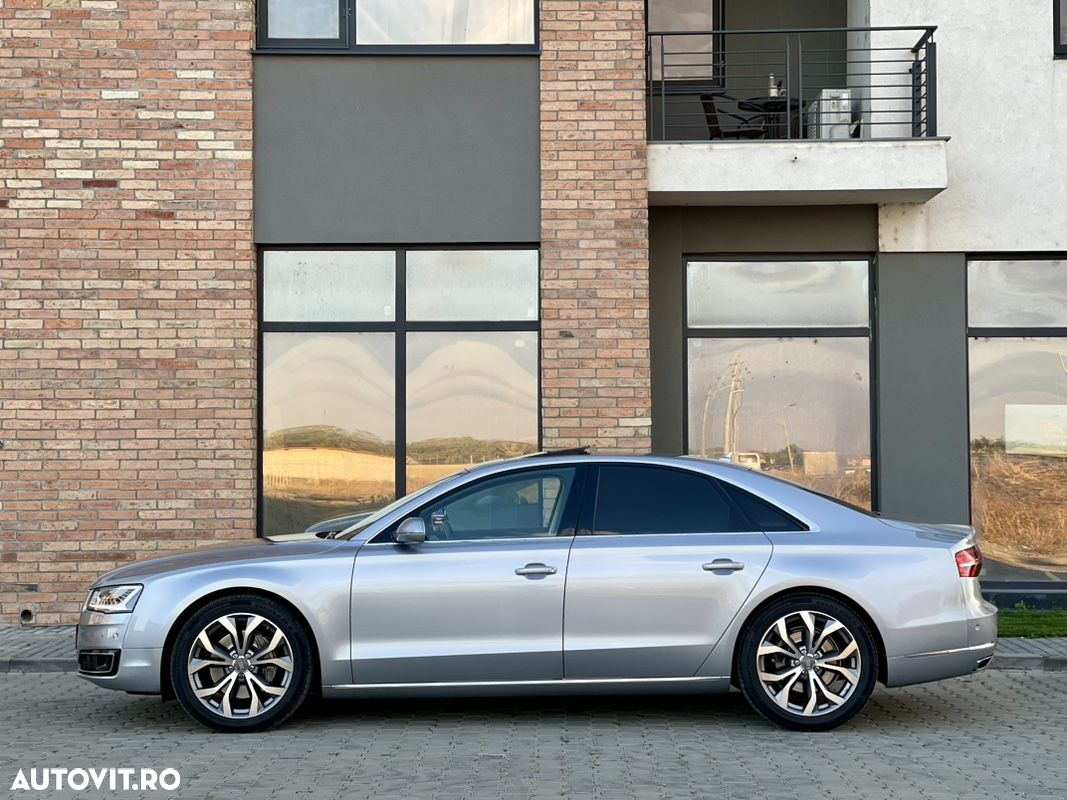 Audi A8 - 10
