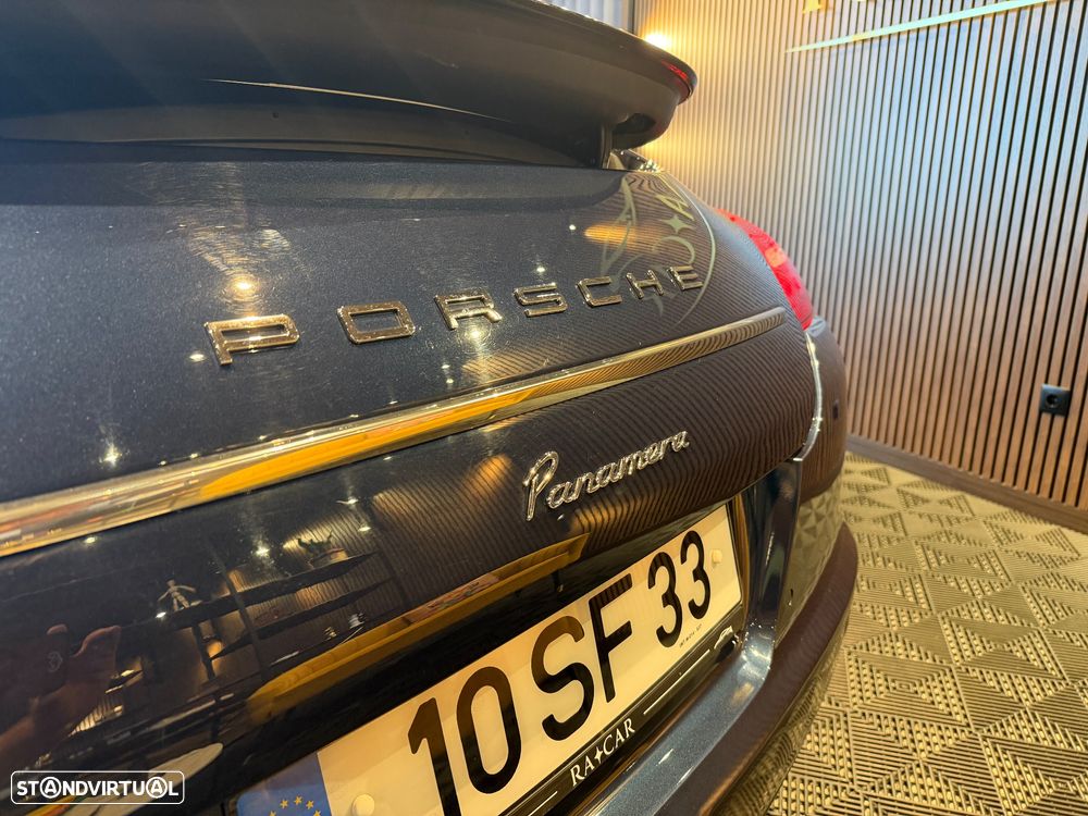 Porsche Panamera Platinum Edition - 16