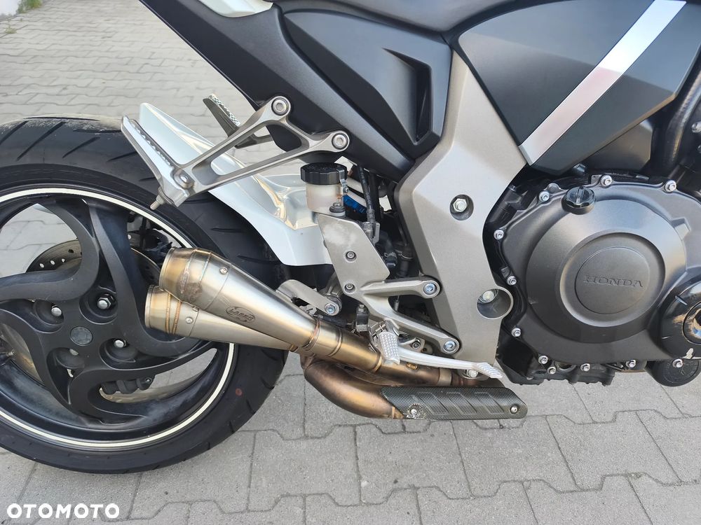 Honda CB - 22