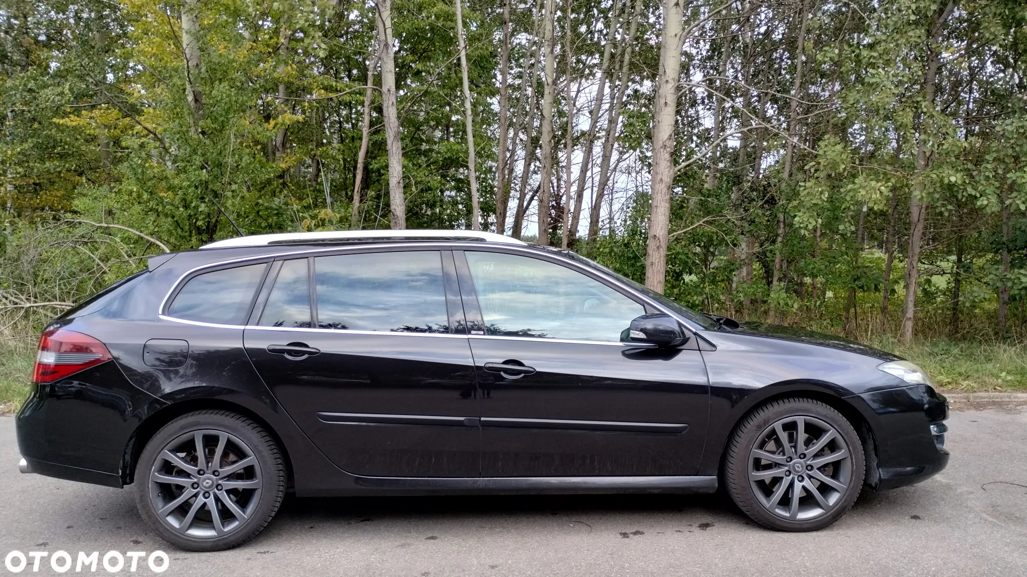 Renault Laguna 2.0 dCi Initiale ESM - 15