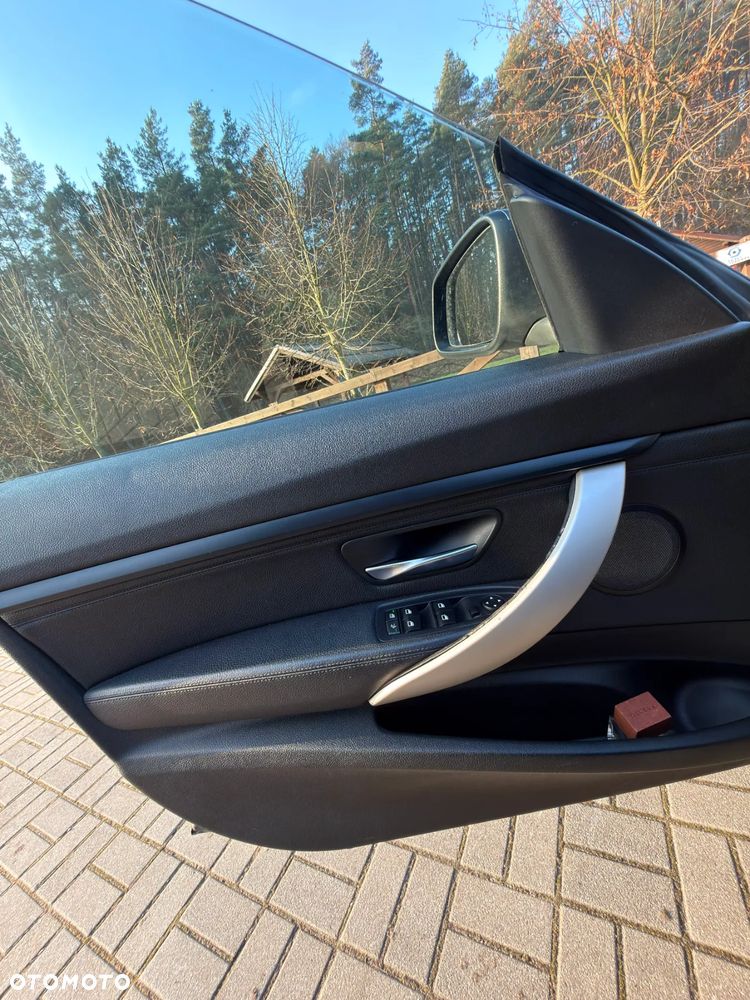 BMW 3GT 320d Sport Line - 9