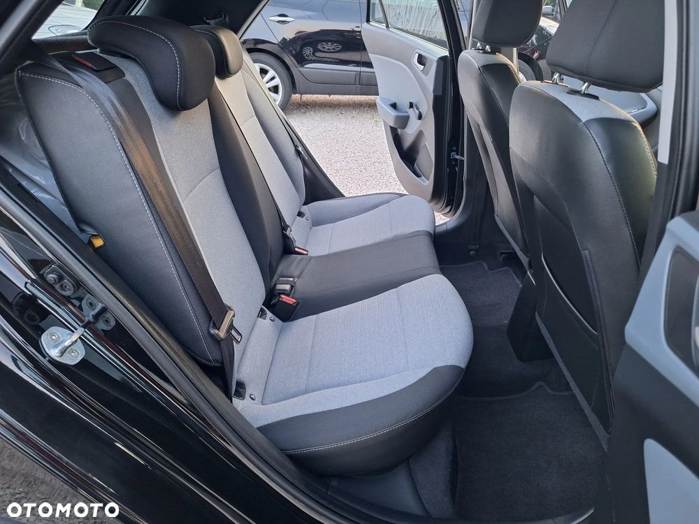 Hyundai i20 1.2 Trend - 25