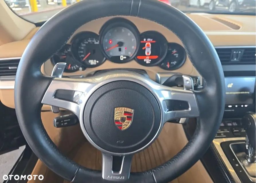 Porsche 911 Carrera S PDK - 9