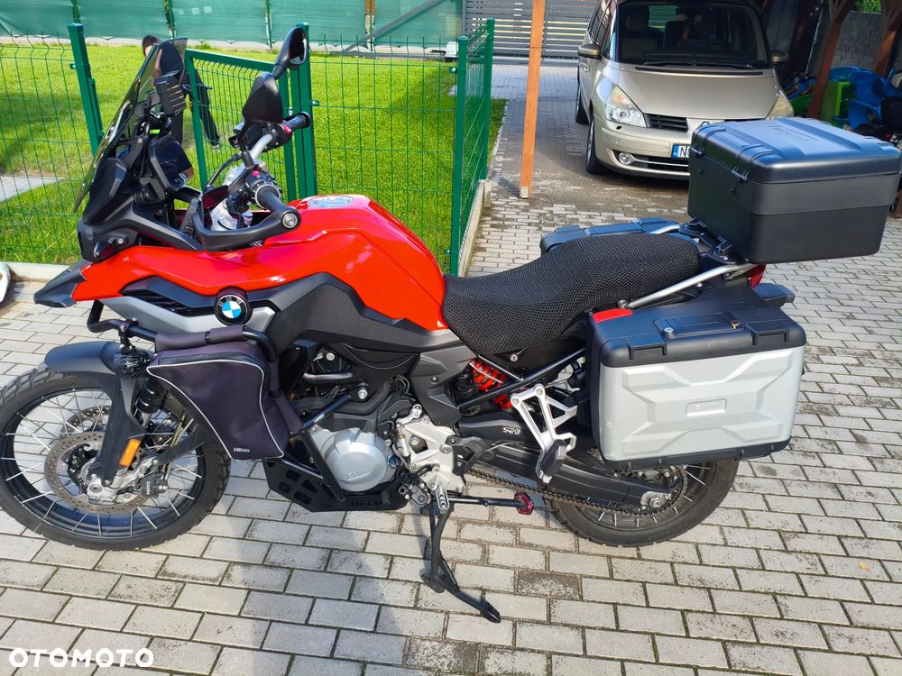 BMW F - 25
