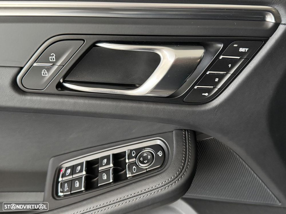 Porsche Macan Standard - 15