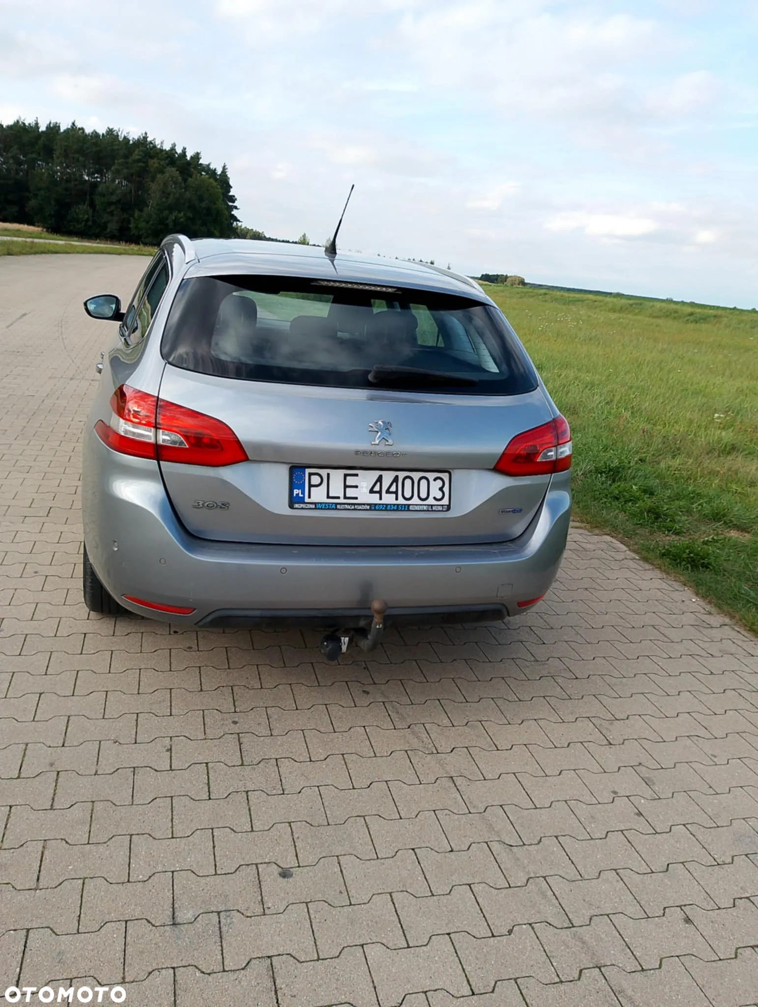 Peugeot 308 SW e-HDi 115 Stop & Start Allure - 8