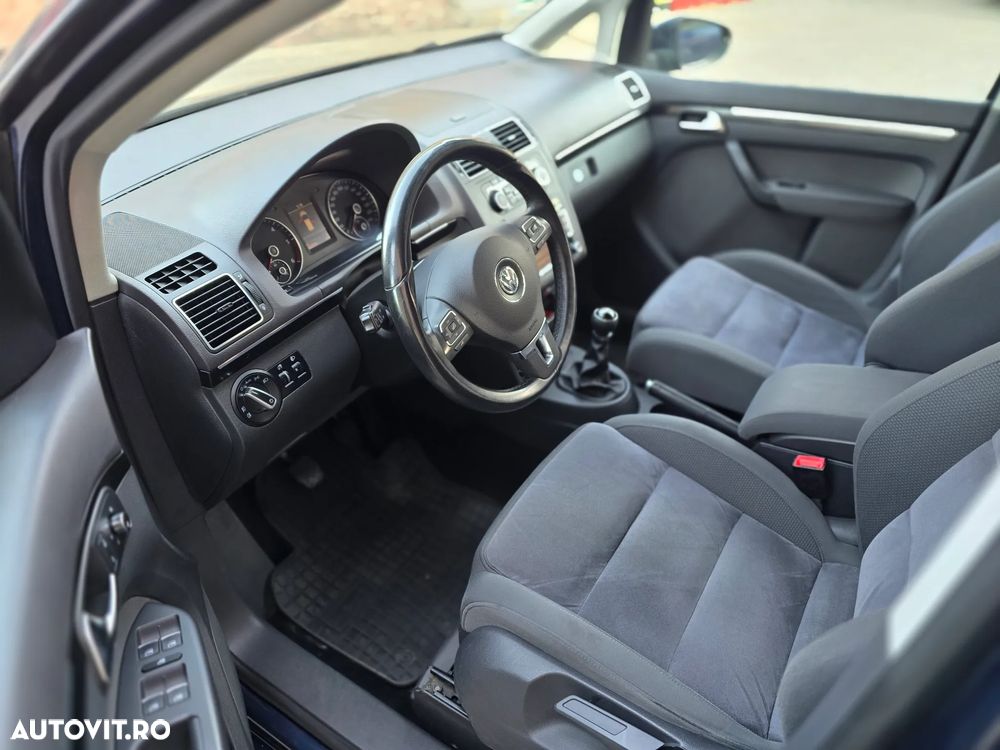 Volkswagen Touran 2.0 TDI Highline - 7