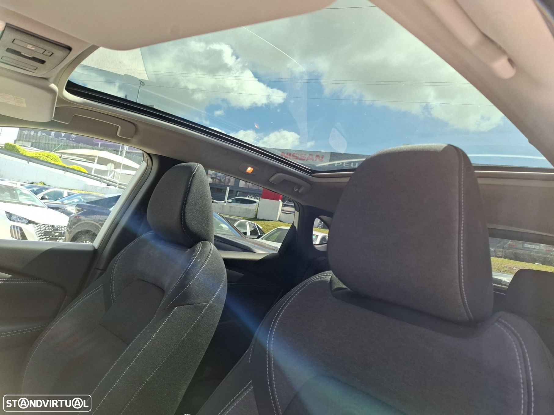 Nissan Qashqai 1.3 DIG-T N-Connecta LED+SKY - 25