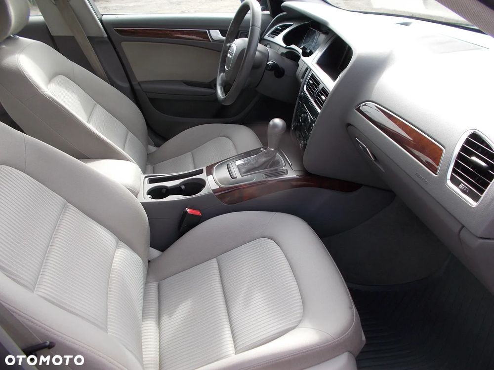 Audi A4 Avant 2.0 TDI Multitronic - 11