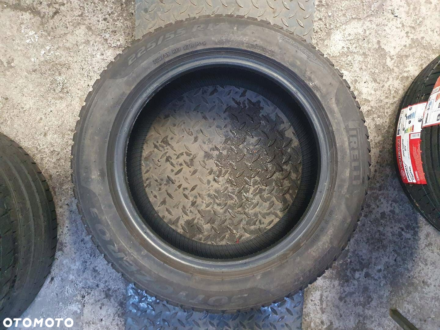 225/55R17 Pirelli Sottozero 3 opona pojedynka zima 7,1mm - 4