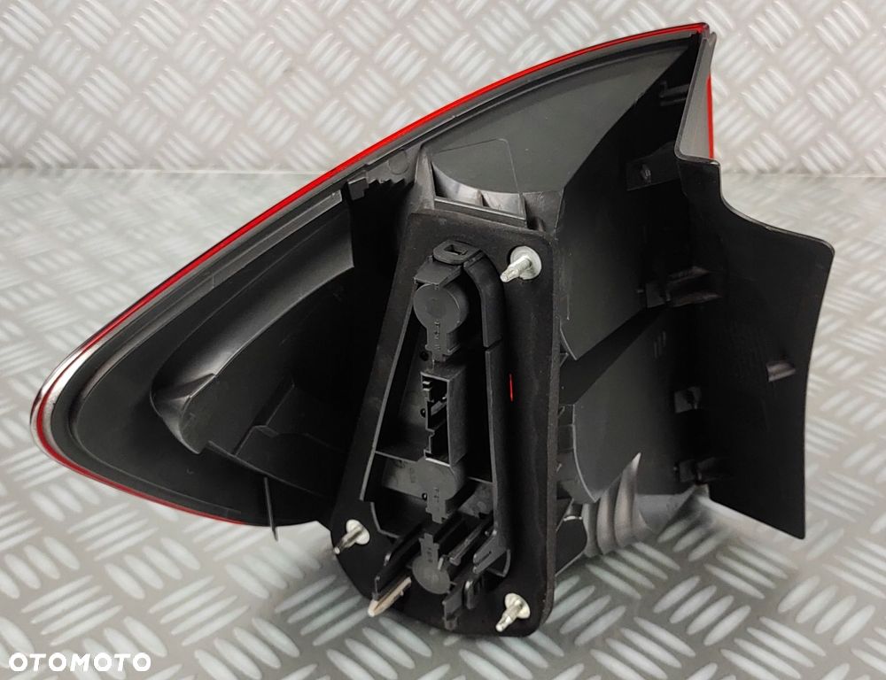 03.424.50 lampa prawa prawy tył tylna w błotnik BMW X1 E84 2009-2015 EUROPA - 7