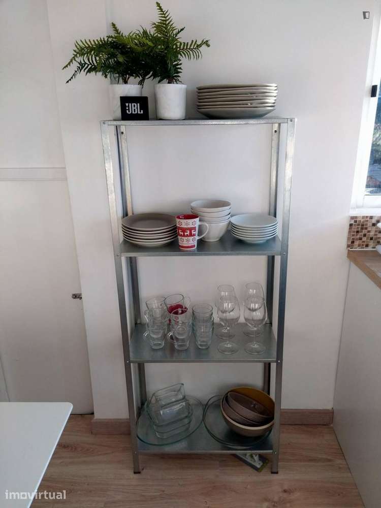 Quarto - localizado em Guimaraes - Grande imagem: 5/10