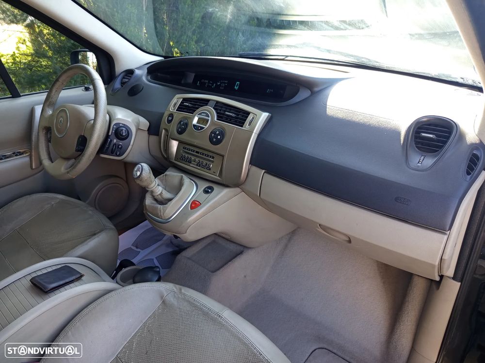 Renault Grand Scénic - 34